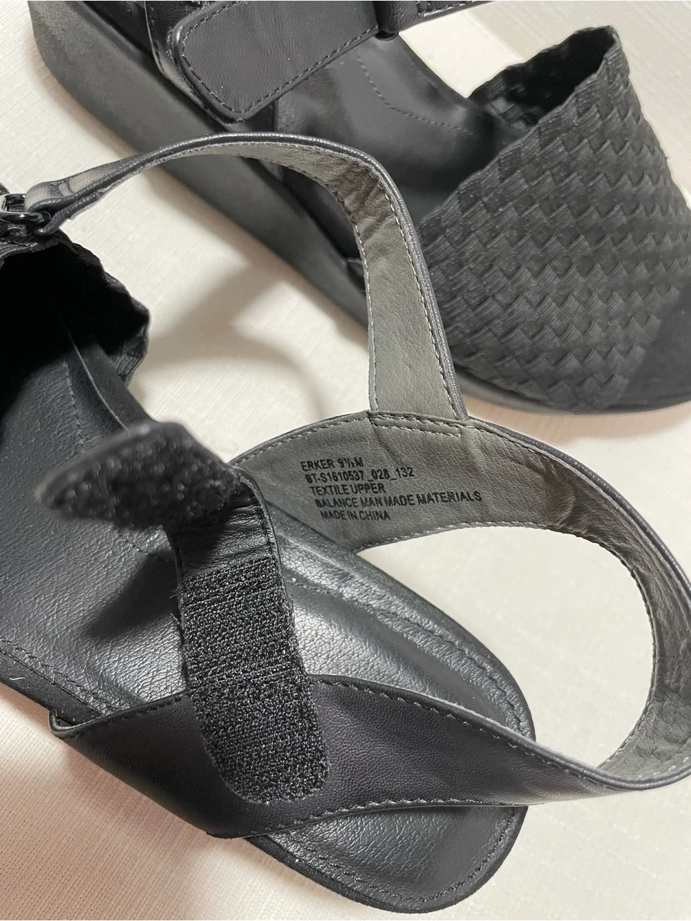 Baretraps Womens Size 9.5M Erker Platform Woven Sandals